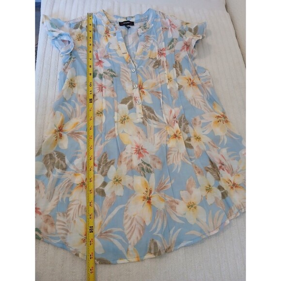 Cocomo Womens Blouse Top Size Medium Blue Floral Pleated Popover Flutter Sleeve - Picture 8 of 14